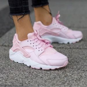 Nike Huarache Run
Girls' Grade School(New With Box)